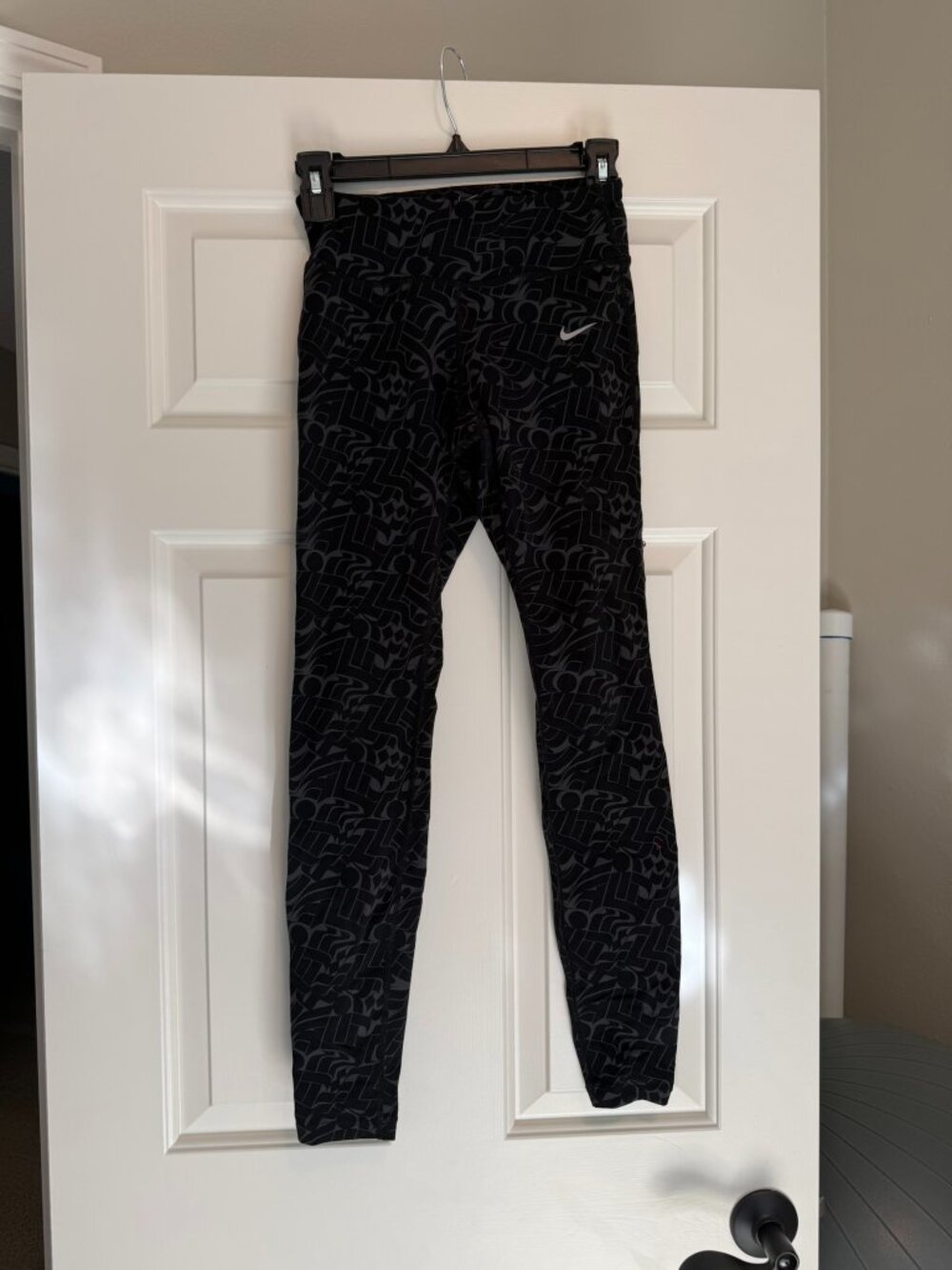 Nike Dri-FIT Black Printed High-Rise Running Leggings Size XS